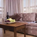 Belmont 3*
